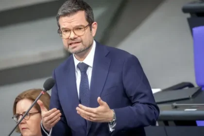 marco buschmann schlaganfall